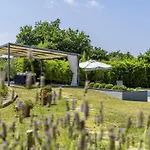 Istria Moderna In Muntic